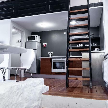 Luna Hotel Apartments Amtmannsstigur Reykjavík Exteriör bild